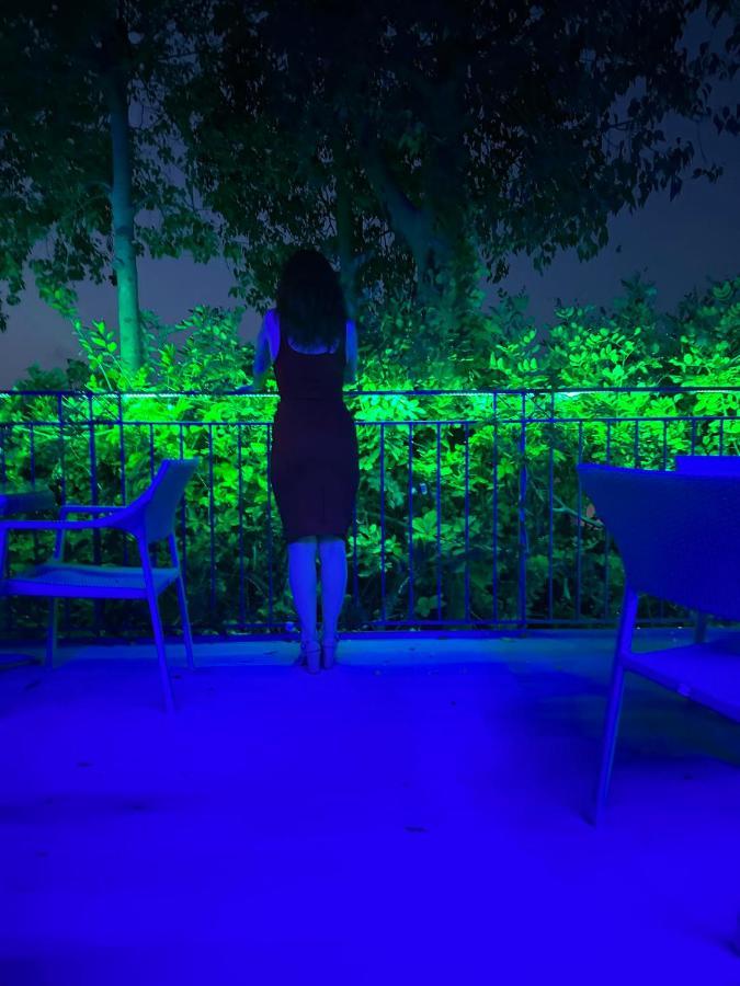 Romantica Hotel Apartments ヘルソニソス エクステリア 写真