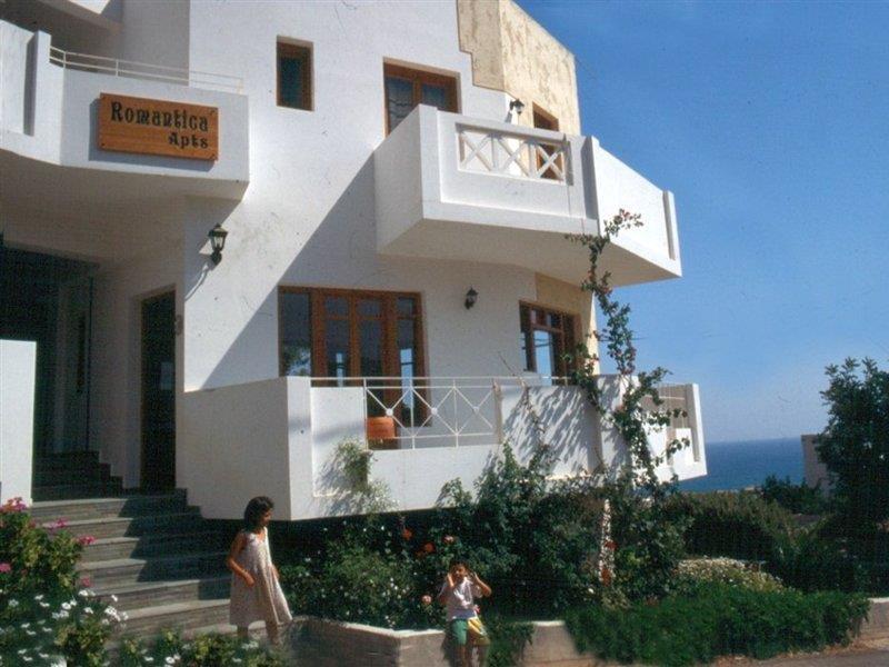 Romantica Hotel Apartments ヘルソニソス エクステリア 写真